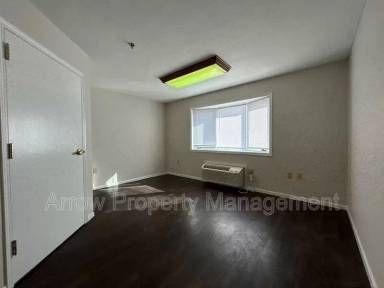 Main picture of 150 Poppe Dr