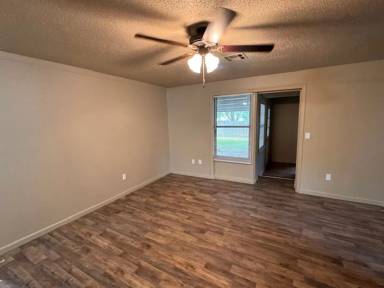 Main picture of 608 SW 13th St