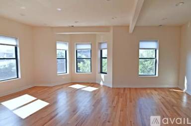 Main picture of 732 W Grace St