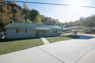 Main picture of 8848 Sims Rd