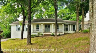 Main picture of 893 Stirrup Dr