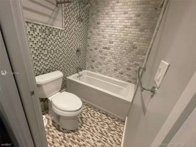 Main picture of 131 Zamora Ave