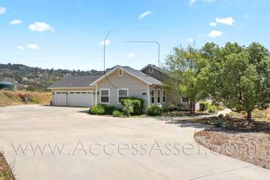 Main picture of 8729 Clearwater Rd