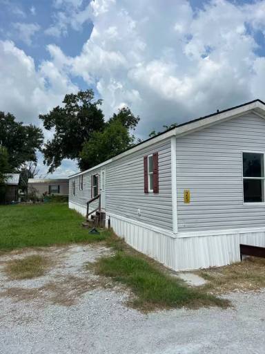 Main picture of 455 Scheufens Rd