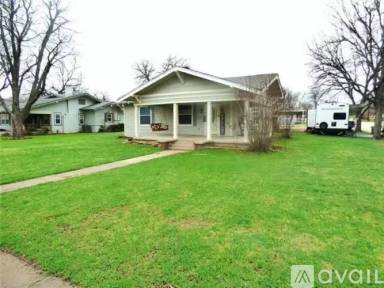 Main picture of 601 S Bassett St