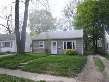 Main picture of 1212 Victor Ave