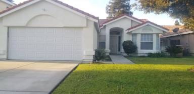 Main picture of 6401 Caracas Ct