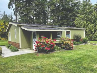 Main picture of 2026 Briarwood Dr
