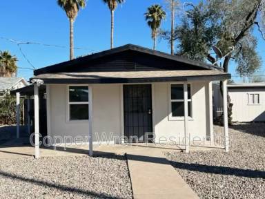 Main picture of 2414 W Coolidge St