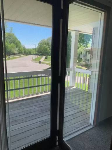 Main picture of 320 Oxford Ct