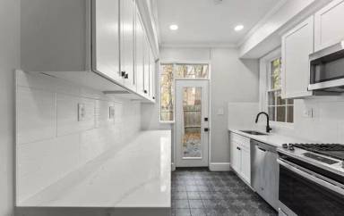 Main picture of 2423 I St NW