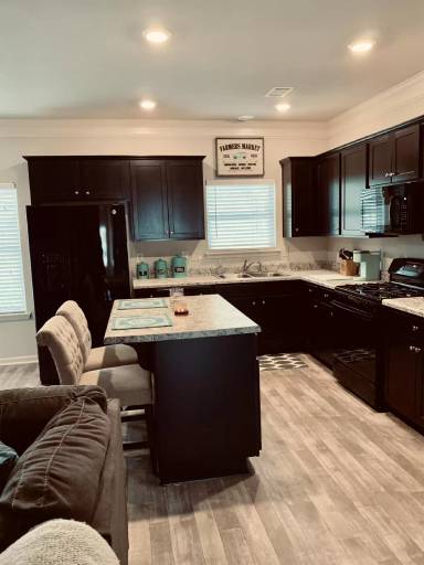 Main picture of 243 Turtle Creek Dr