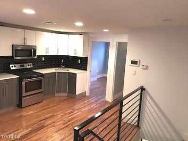 Main picture of 24 Van Buren St