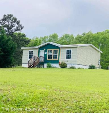 Main picture of 126 Lee Road 706