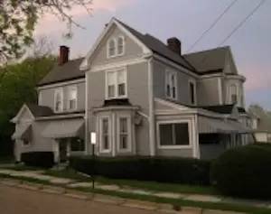 Main picture of 132 Penn St