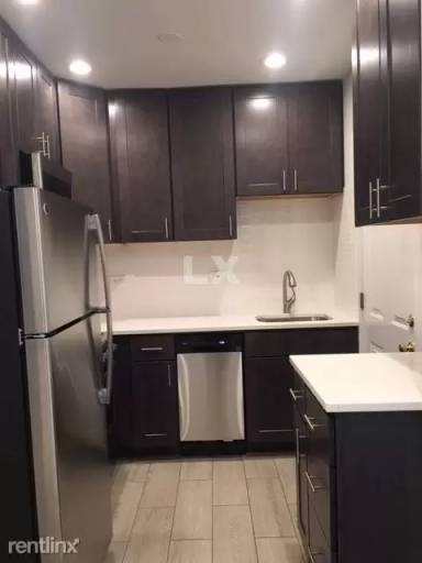 Main picture of 5062 N Wolcott Ave