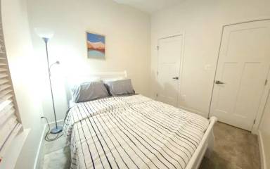 Main picture of 400 Colleen Rd