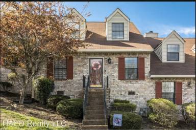 Main picture of 329 Deerpoint Dr