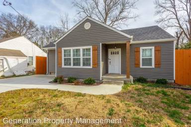 Main picture of 304 N Moore Rd