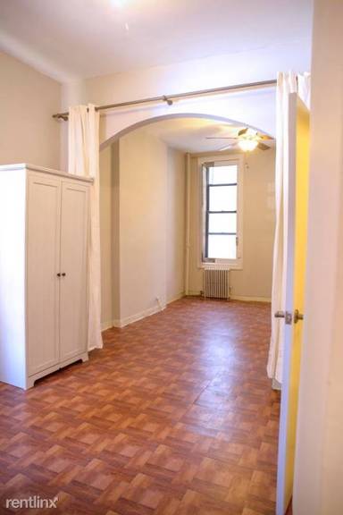 Main picture of 514 W 50th St
