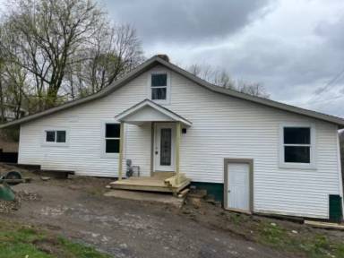 Main picture of 1177 Lisbon St