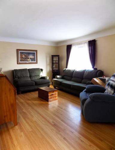 Main picture of 8207 Cahill Ave NE