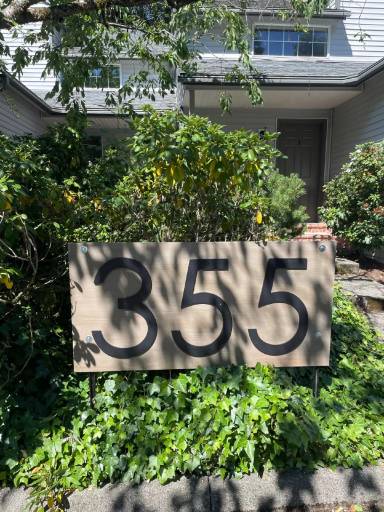 Main picture of 355 Front St S