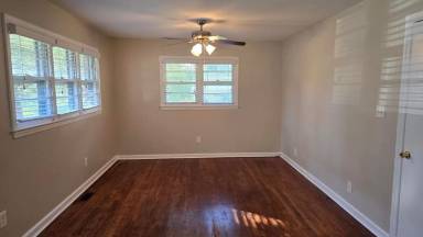 Main picture of 114 Benton Ave