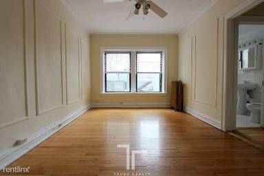 Main picture of 1164 N Dearborn Apartments