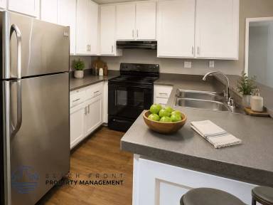 Main picture of 1099 W Capitol Dr
