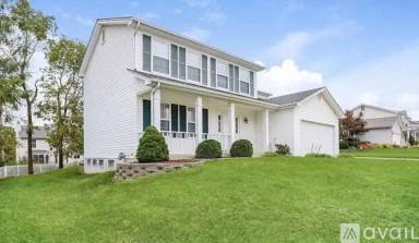 Main picture of 3322 Hampton Xing