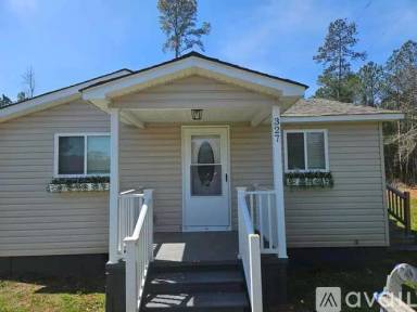 Main picture of 327 Buck Shoals Rd