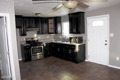 Main picture of 3503 Ellison St
