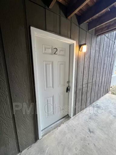 Main picture of 831 McAlway Rd