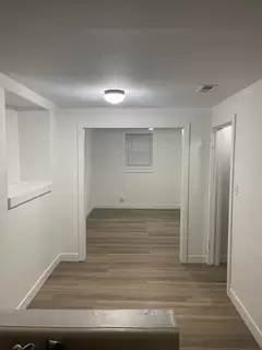 Main picture of 905 Bluemont Ave