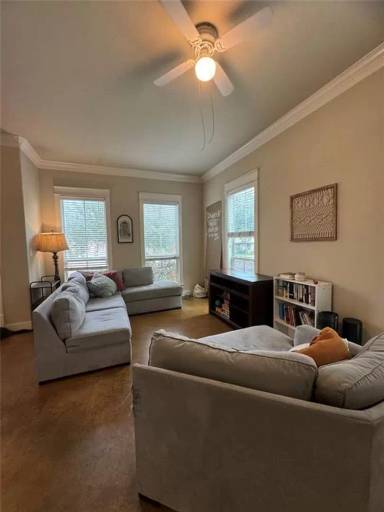 Main picture of 4418 Red River St