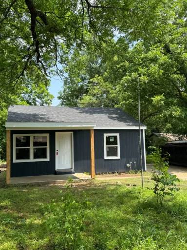 Main picture of 1202 D St SE