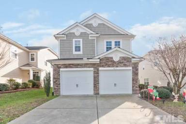 Main picture of 2011 Remington Oaks Cir