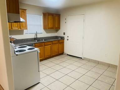 Main picture of 154 El Camino Ave