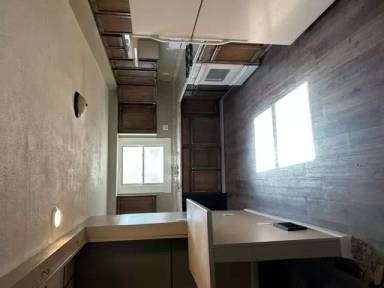 Main picture of 1519 Victoria Ave