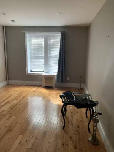 Main picture of 709 W 176th St