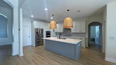 Main picture of 4827 Legacy Oaks Dr