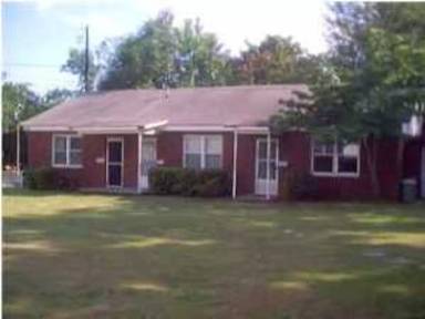 Main picture of 2010 Leland St