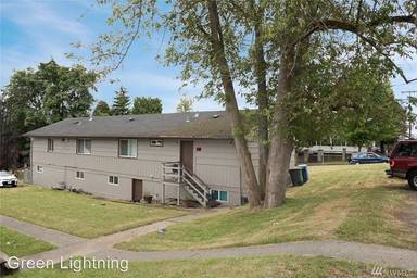 Main picture of 3206 S Graham St