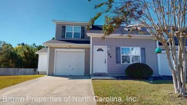 Main picture of 156 Kelly Cir