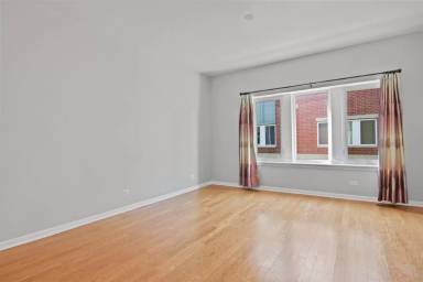 Main picture of 2415 W 32nd Pl