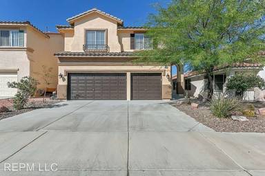 Main picture of 8242 Golden Cypress Ave