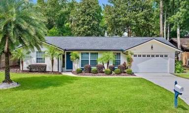 Main picture of 1819 Twelve Oaks Ln W