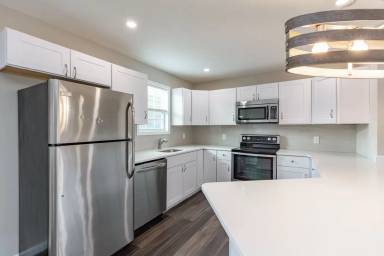 Main picture of 404 North Ave