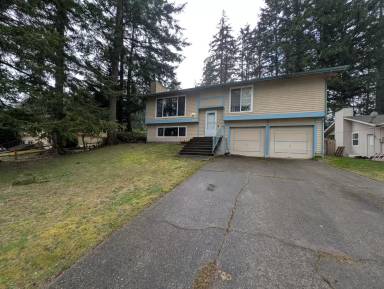 Main picture of 3925 Celeste Ct SE